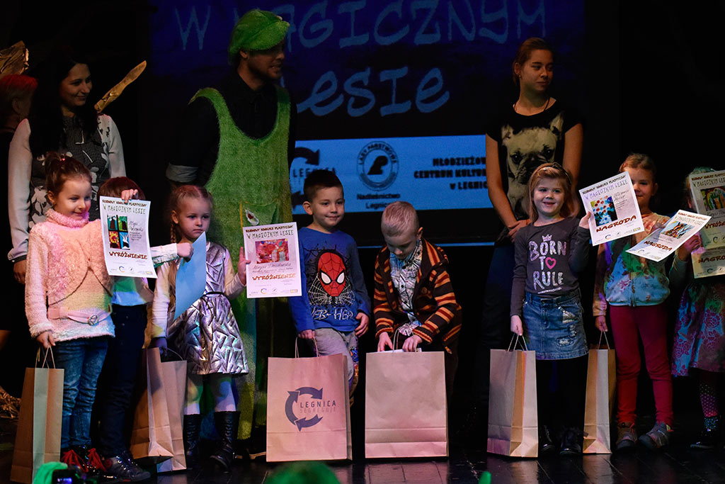 Dzieci wiedzą, że w lesie jest magicznie. Odebrały  nagrody