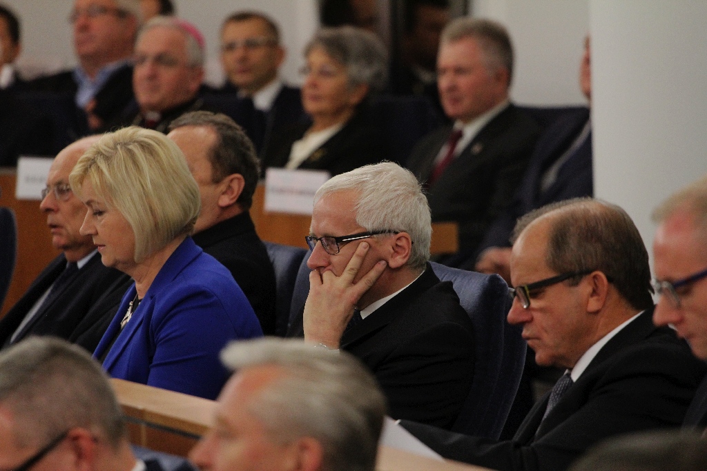 Czudowska zaprzysiężona. Piewsze posiedzenie Senatu za nami