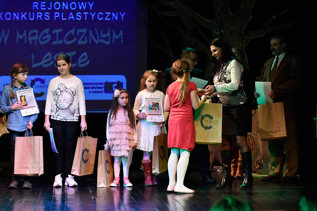 Dzieci wiedzą, że w lesie jest magicznie. Odebrały  nagrody