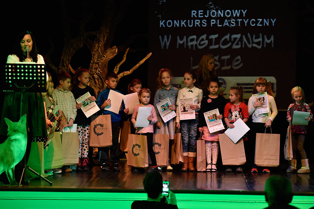 Dzieci wiedzą, że w lesie jest magicznie. Odebrały  nagrody