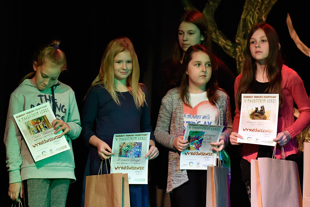 Dzieci wiedzą, że w lesie jest magicznie. Odebrały  nagrody