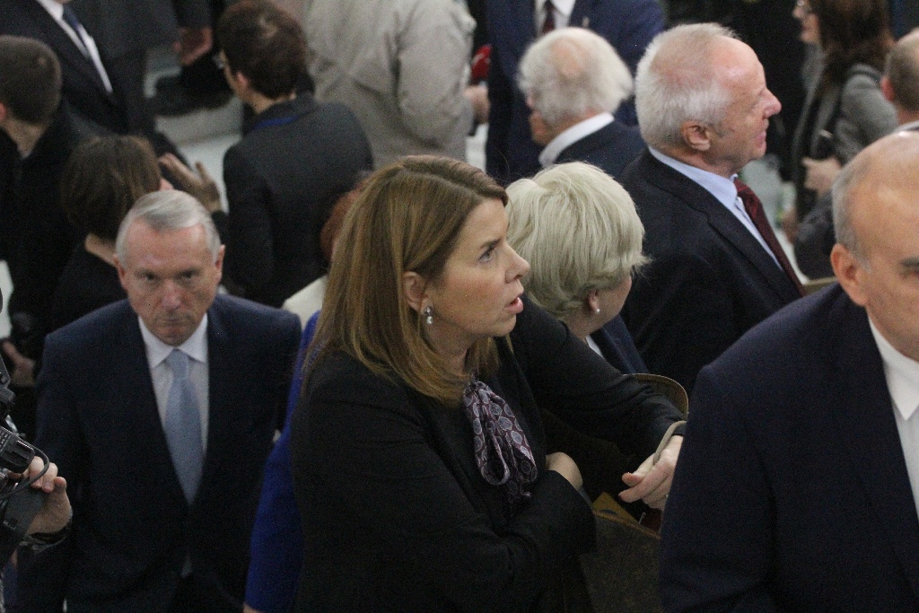 Posłowie ślubowali w Sejmie. Byliśmy przy Wiejskiej