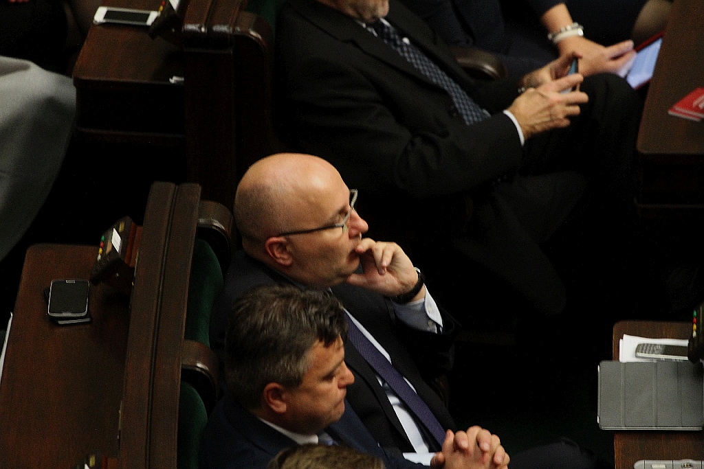 Posłowie ślubowali w Sejmie. Byliśmy przy Wiejskiej