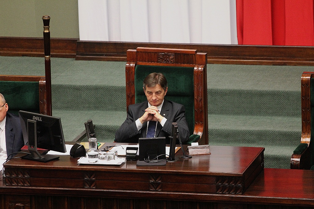 Posłowie ślubowali w Sejmie. Byliśmy przy Wiejskiej