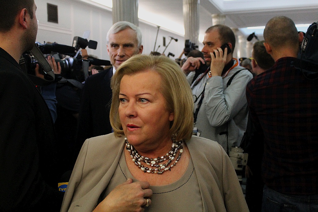 Posłowie ślubowali w Sejmie. Byliśmy przy Wiejskiej