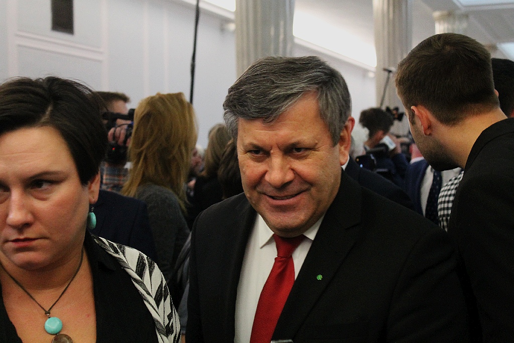Posłowie ślubowali w Sejmie. Byliśmy przy Wiejskiej