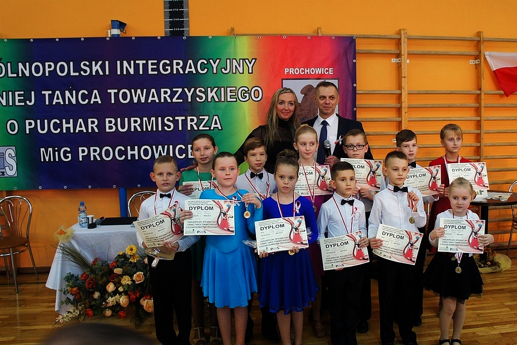 Prochowicki, integracyjny turniej tańca towarzyskiego na sto par