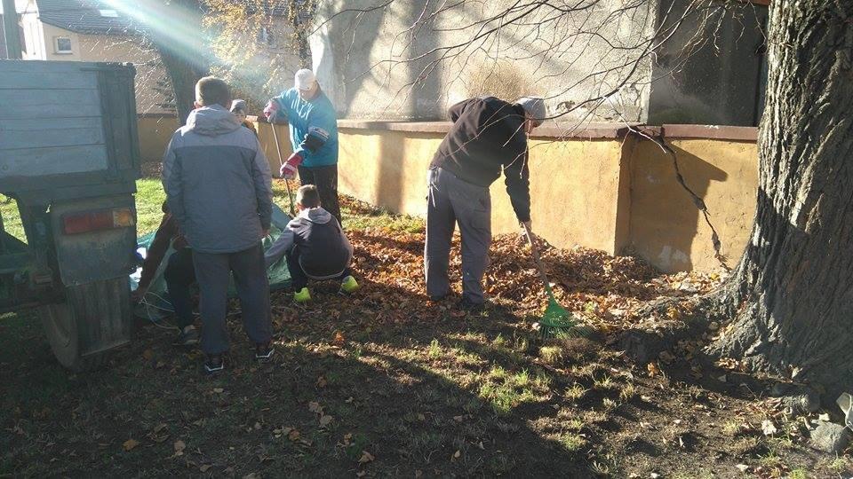 Wielkie sprzątanie czyli Koskowickie Liściobranie i grillowanie