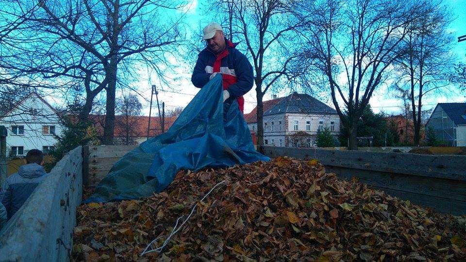 Wielkie sprzątanie czyli Koskowickie Liściobranie i grillowanie