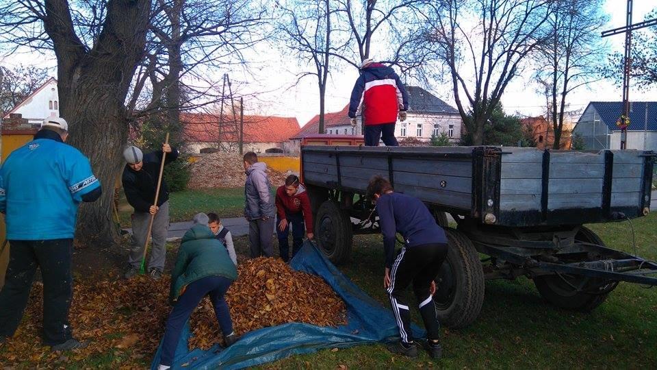 Wielkie sprzątanie czyli Koskowickie Liściobranie i grillowanie