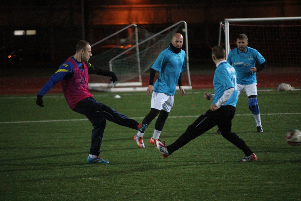 Liga Biznesu Miedzi Legnica. Kominki i Oldboje zagrają w finale