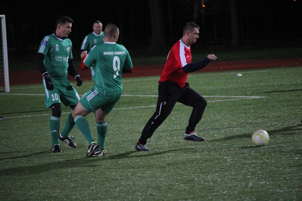 Liga Biznesu Miedzi Legnica. Kominki i Oldboje zagrają w finale