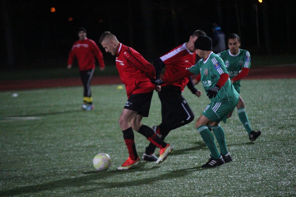 Liga Biznesu Miedzi Legnica. Kominki i Oldboje zagrają w finale