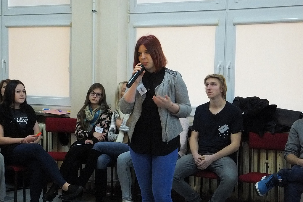 W VI Liceum Ogólnokształcącym odbyła się debata o uchodźcach