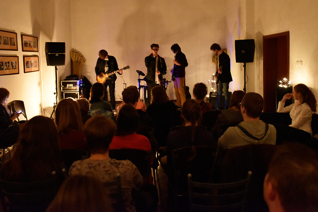 The Tiles zagrał w Dachówce koncert dla Szymka Kraski