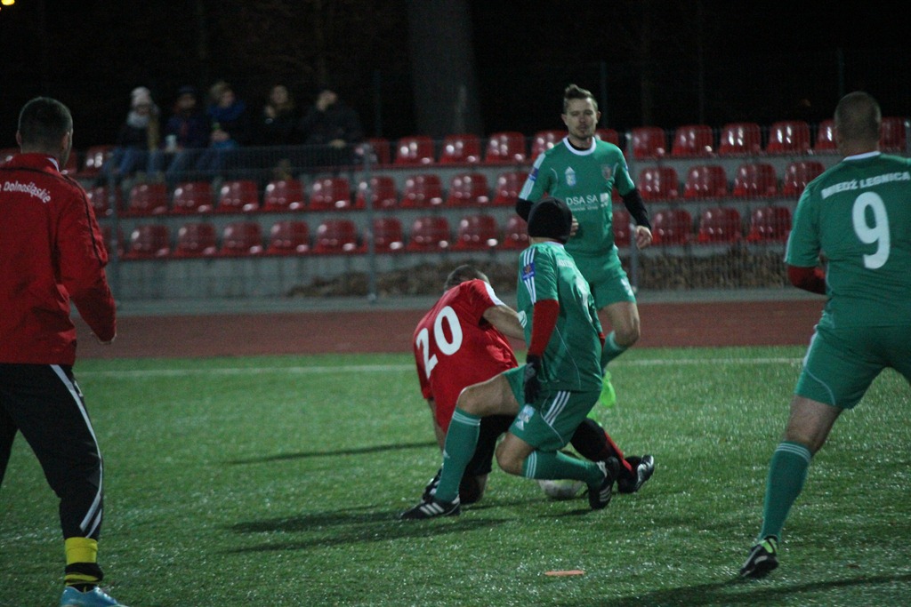 Liga Biznesu Miedzi Legnica. Kominki i Oldboje zagrają w finale