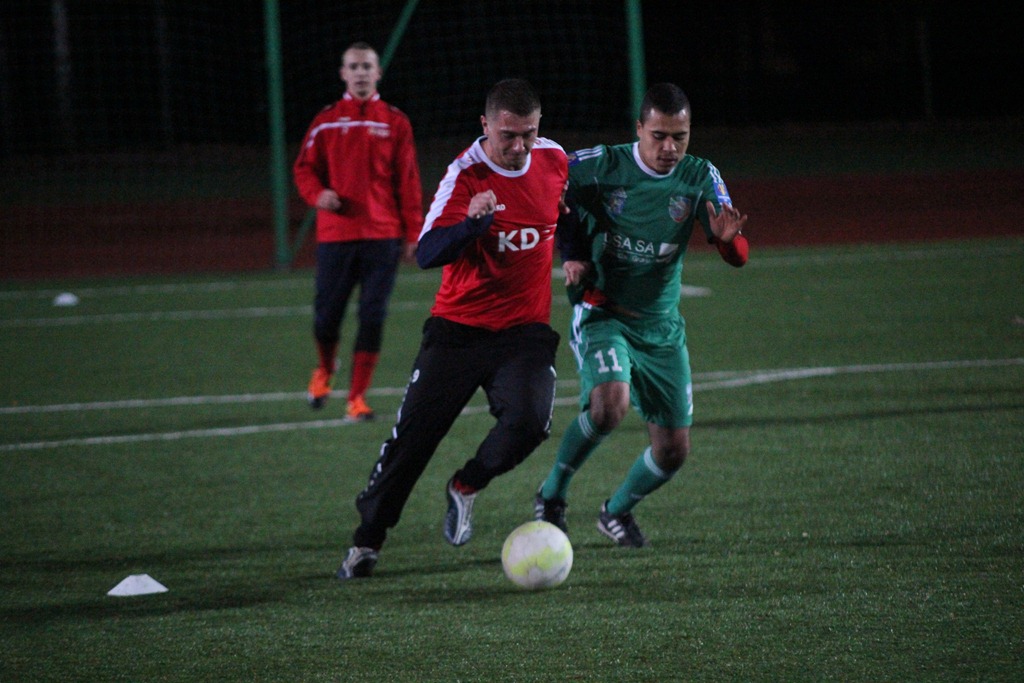 Liga Biznesu Miedzi Legnica. Kominki i Oldboje zagrają w finale