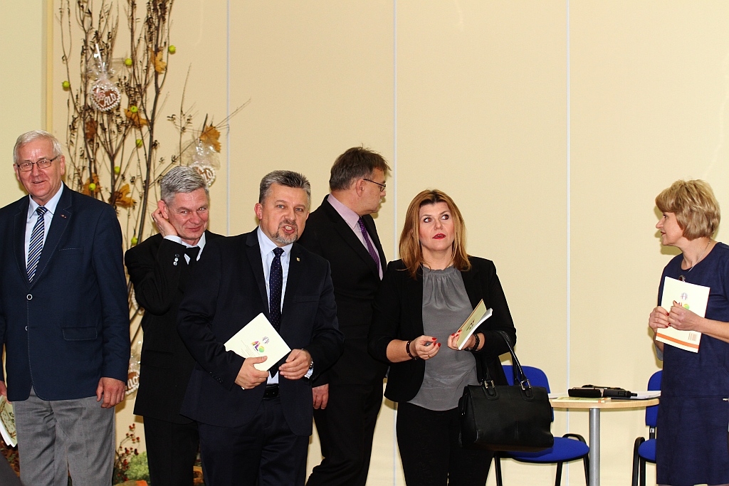 Pierwszoklasiści przyjęci do grona uczniów Akademickiego Liceum
