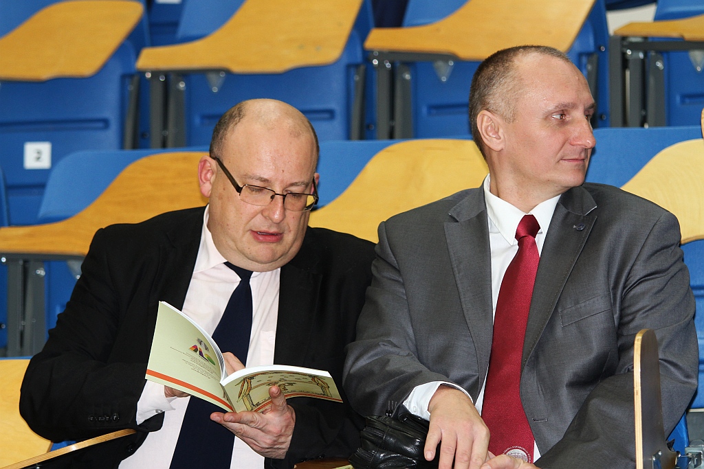 Pierwszoklasiści przyjęci do grona uczniów Akademickiego Liceum