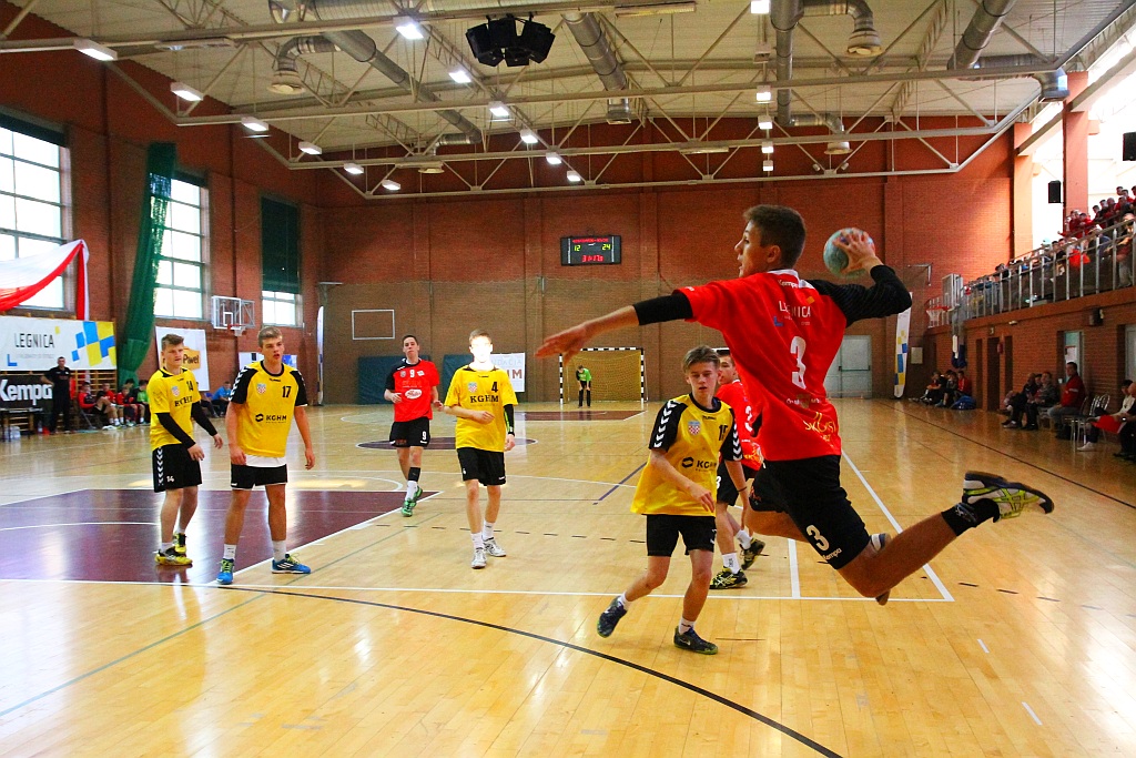 Drugi dzień turnieju piłki ręcznej Mikołajek Handball Cup 2015