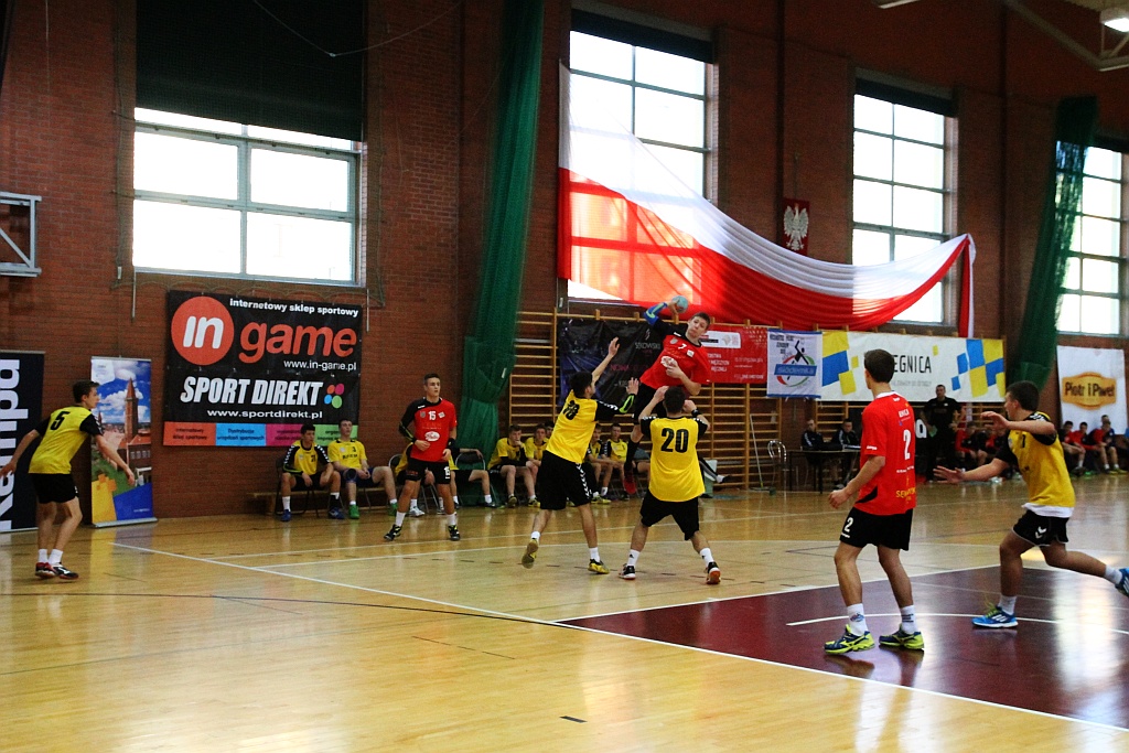 Drugi dzień turnieju piłki ręcznej Mikołajek Handball Cup 2015