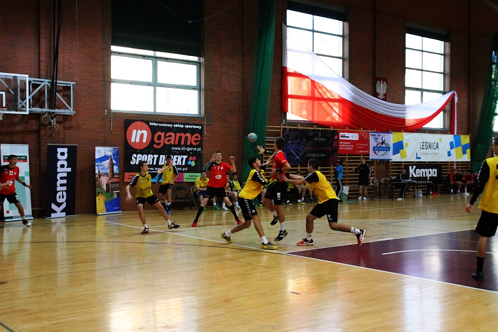 Drugi dzień turnieju piłki ręcznej Mikołajek Handball Cup 2015