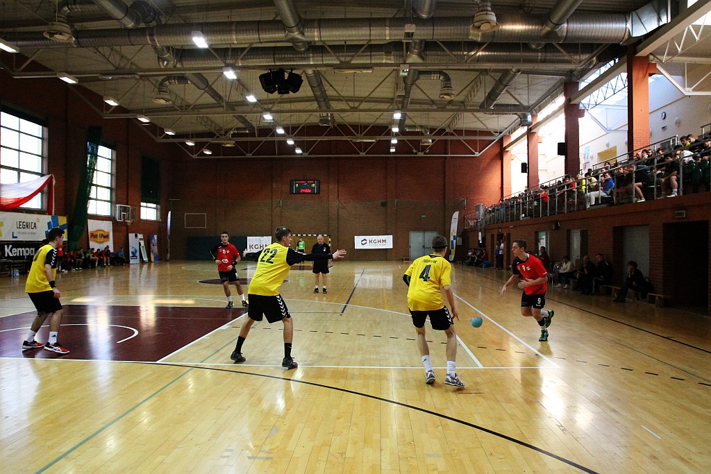 Drugi dzień turnieju piłki ręcznej Mikołajek Handball Cup 2015