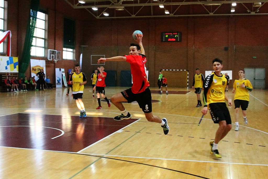 Drugi dzień turnieju piłki ręcznej Mikołajek Handball Cup 2015