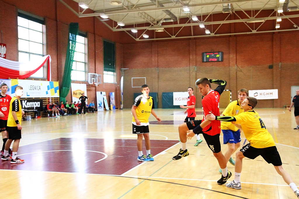 Drugi dzień turnieju piłki ręcznej Mikołajek Handball Cup 2015