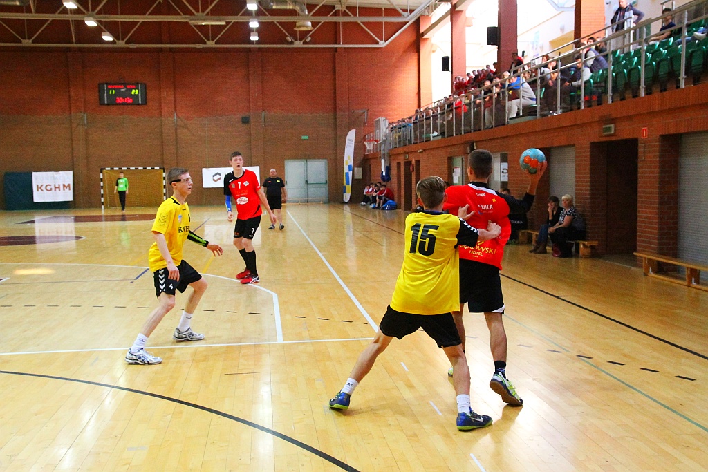 Drugi dzień turnieju piłki ręcznej Mikołajek Handball Cup 2015