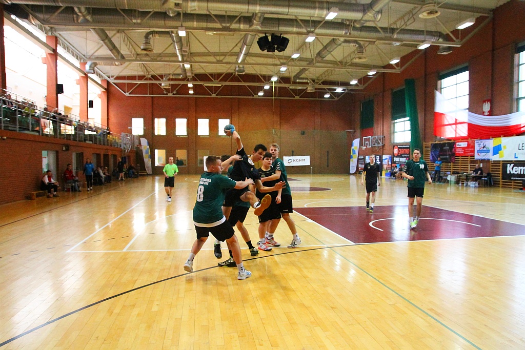 Drugi dzień turnieju piłki ręcznej Mikołajek Handball Cup 2015
