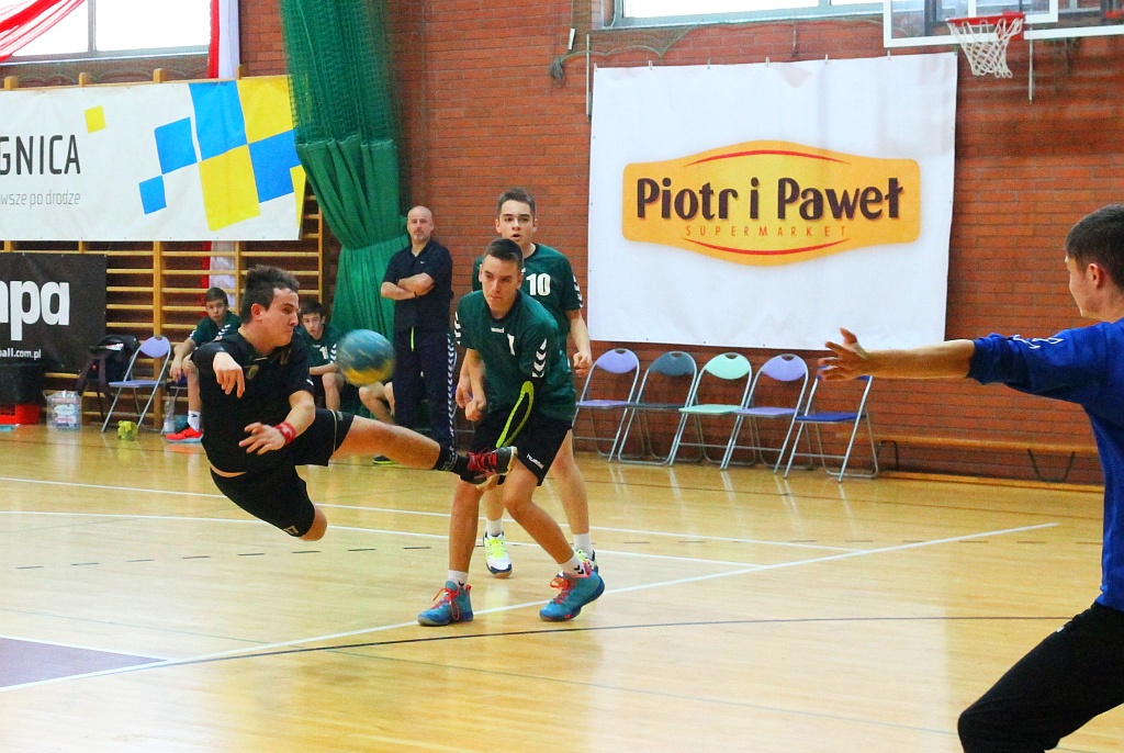Drugi dzień turnieju piłki ręcznej Mikołajek Handball Cup 2015