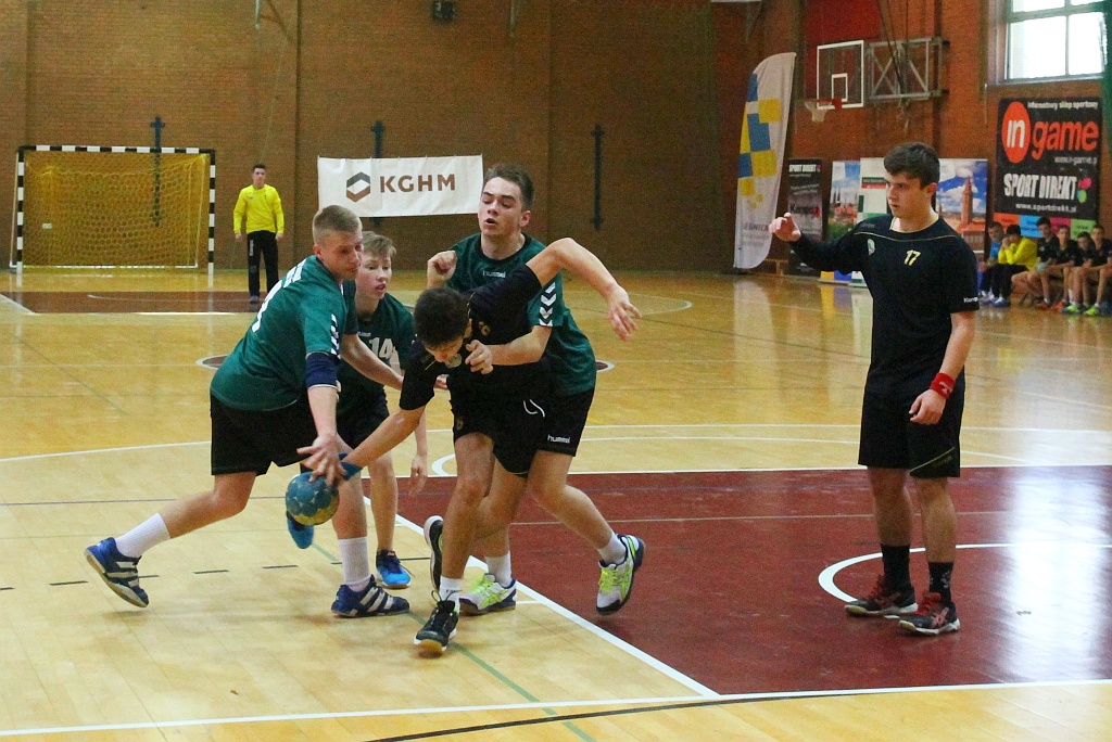 Drugi dzień turnieju piłki ręcznej Mikołajek Handball Cup 2015
