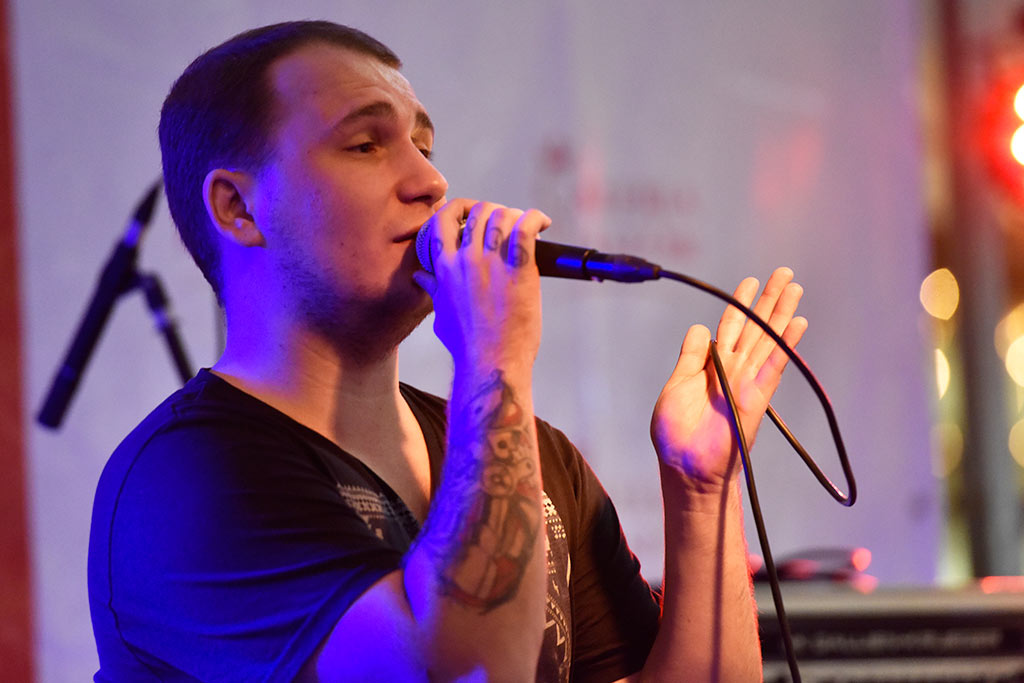 Gabriel Fleszar zagrał z przyjaciółmi dla Karoliny Ceglarskiej