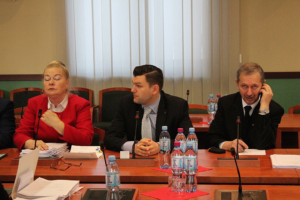 W poniedziałek legniccy radni debatowali na listopadowej sesji