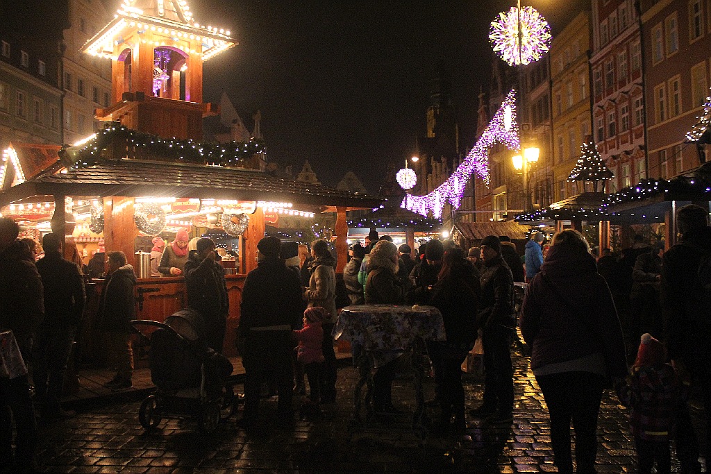 Jarmark Bożonarodzeniowy na wrocławskim rynku. Zapraszamy