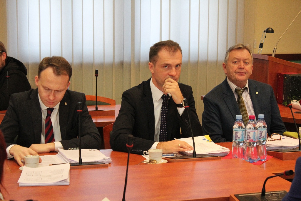W poniedziałek legniccy radni debatowali na listopadowej sesji