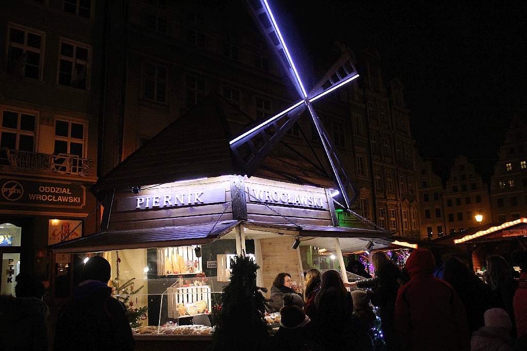 Jarmark Bożonarodzeniowy na wrocławskim rynku. Zapraszamy