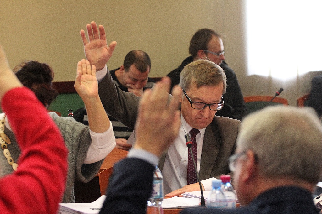 W poniedziałek legniccy radni debatowali na listopadowej sesji