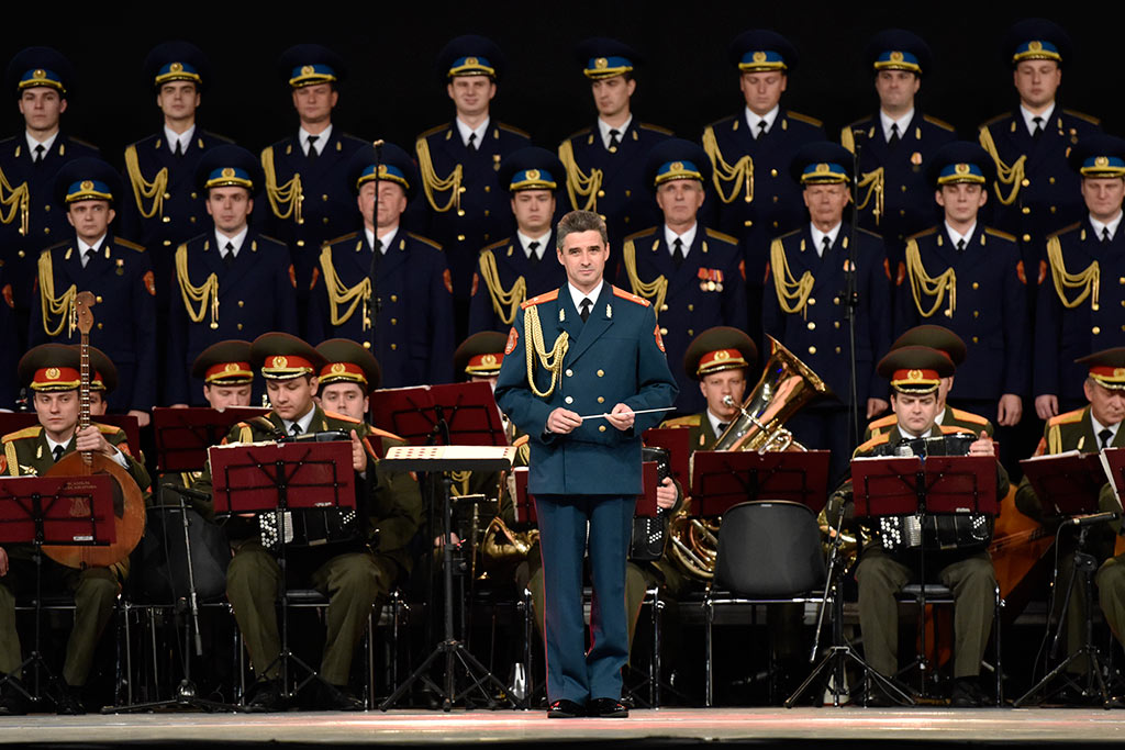 Porywający występ artystów Chóru Alexandrowa. Owacje na stojąco