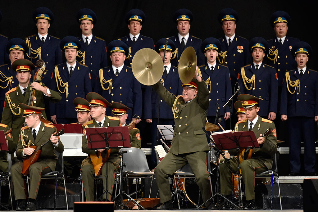 Porywający występ artystów Chóru Alexandrowa. Owacje na stojąco
