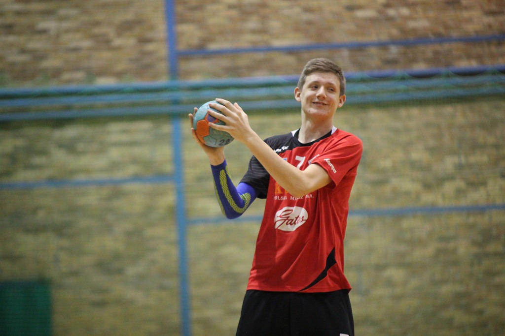 Juniorzy młodsi Siódemki Miedź zagrali o punkty między sobą
