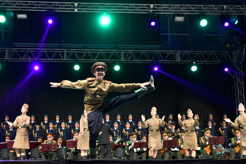 Porywający występ artystów Chóru Alexandrowa. Owacje na stojąco