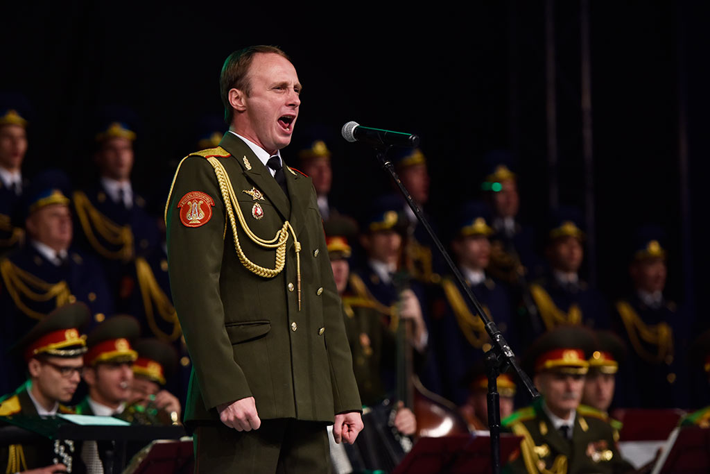 Porywający występ artystów Chóru Alexandrowa. Owacje na stojąco