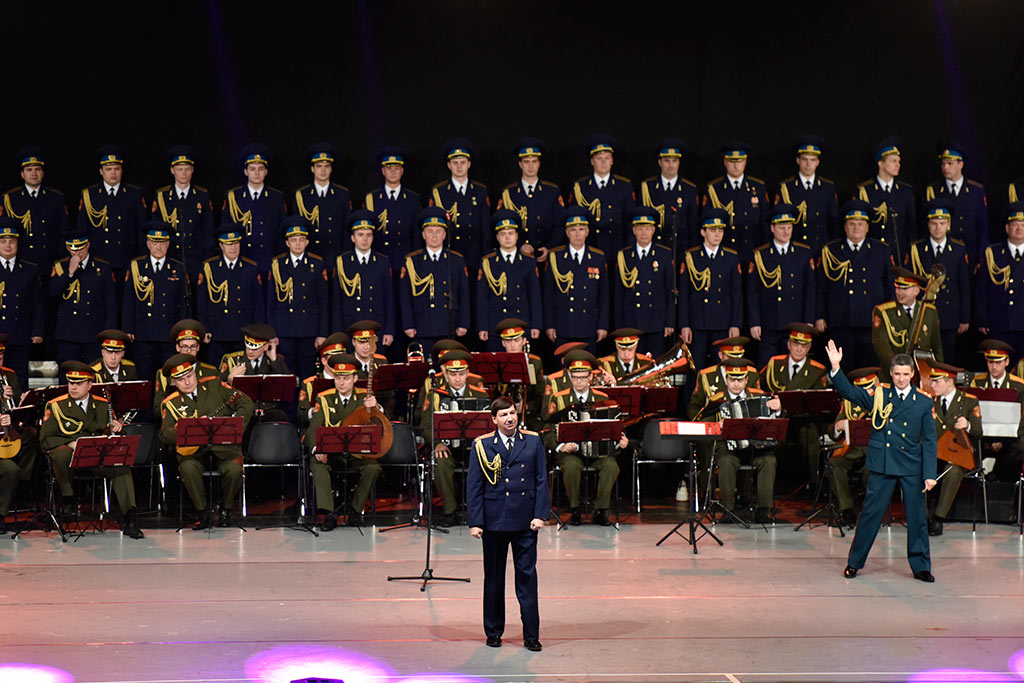Porywający występ artystów Chóru Alexandrowa. Owacje na stojąco