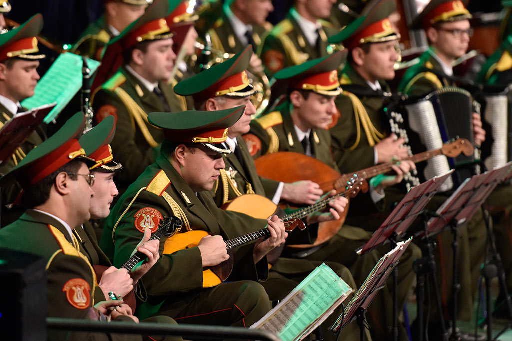 Porywający występ artystów Chóru Alexandrowa. Owacje na stojąco