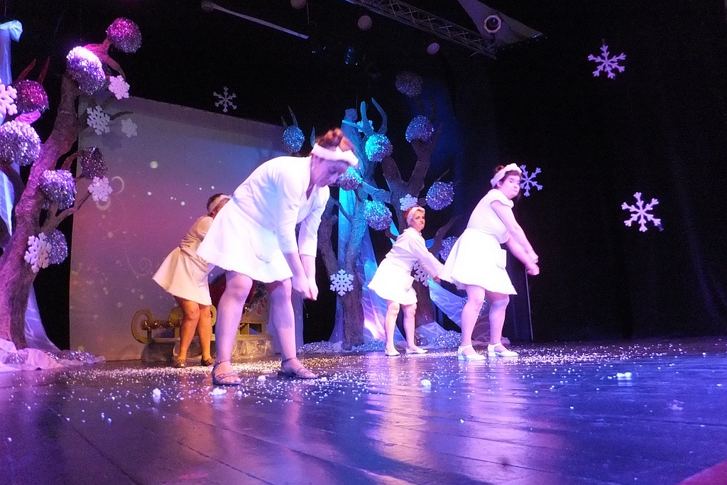 Niepełnosprawni zaprezentowali w MCK swoje niezwykłe talenty