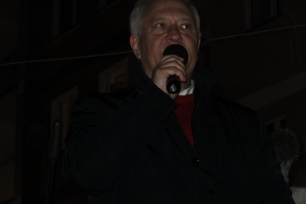 Tłumy legniczan na inauguracji świątecznego oświetlenia