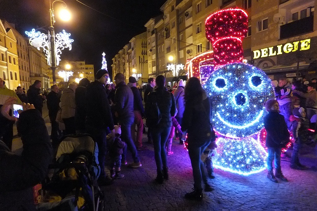Tłumy legniczan na inauguracji świątecznego oświetlenia