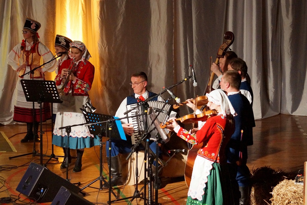 Koncert z okazji 40-lecia Zespołu Pieśni i Tańca 